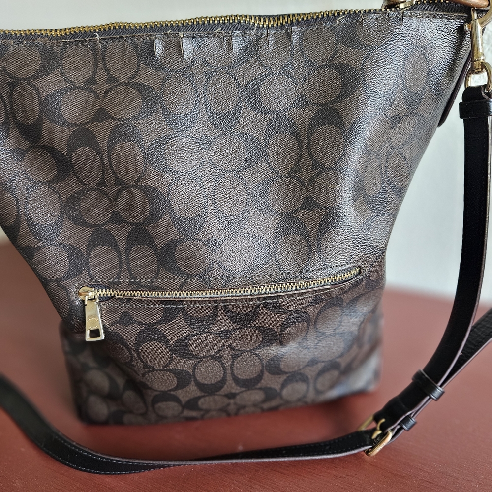 Coach Dark Brown Signature Canvas Shoulder Bag with Gold Hardware - Picture 3 of 9